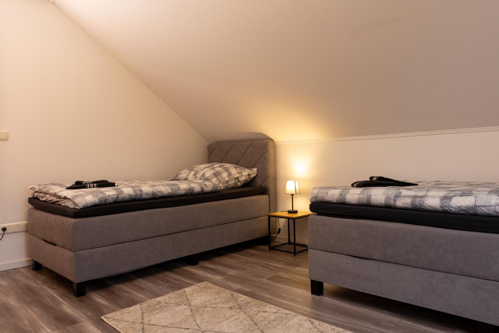 Ganzes Ferienhaus In Leipzig Mit Garage Und Fussbodenheizung Esterno foto