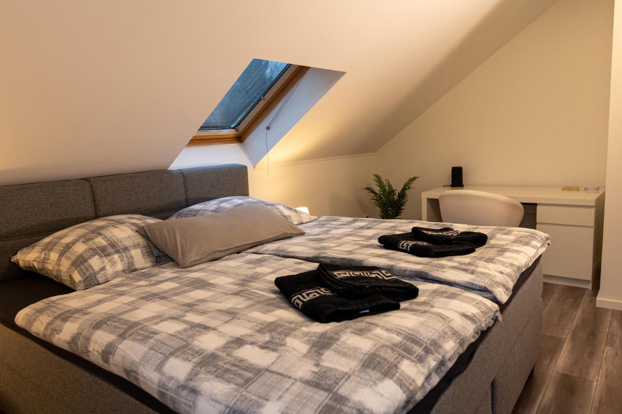 Ganzes Ferienhaus In Leipzig Mit Garage Und Fussbodenheizung Esterno foto