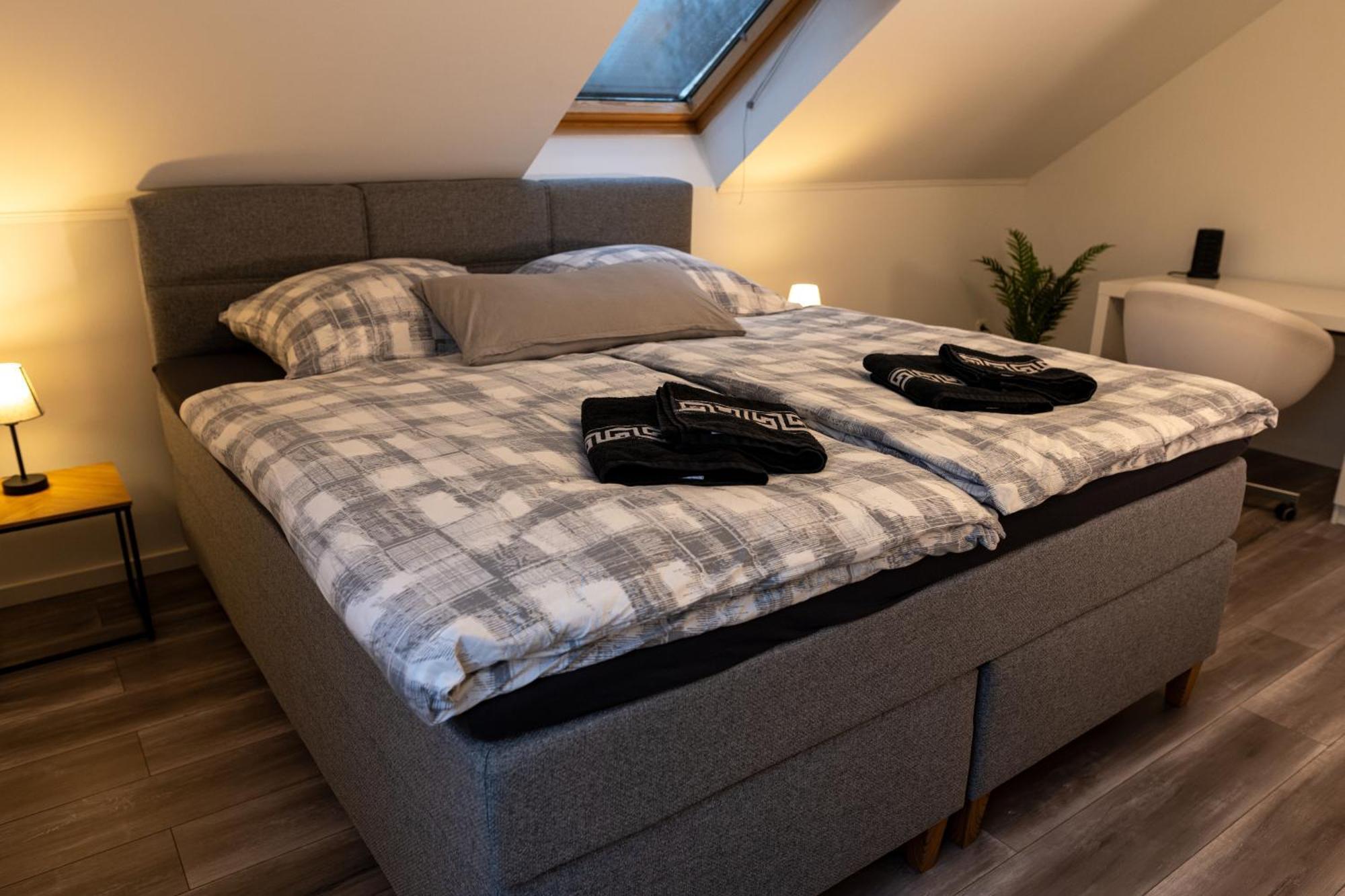 Ganzes Ferienhaus In Leipzig Mit Garage Und Fussbodenheizung Esterno foto